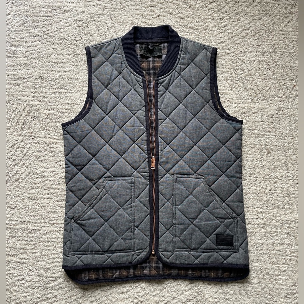 Quilted reversible vest
